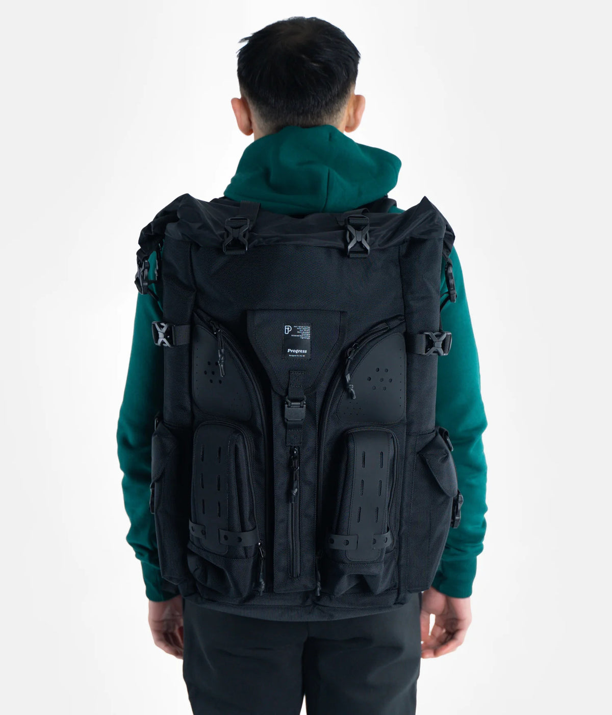 Essential Back Pack 25 - Black